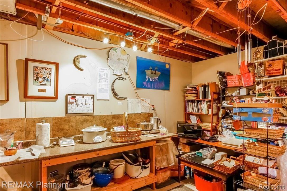 4369 Old Mill Road Pinckney, MI 48169 - Photo 48 of 55 041-Craft_Room-2021403-medium.jpg
