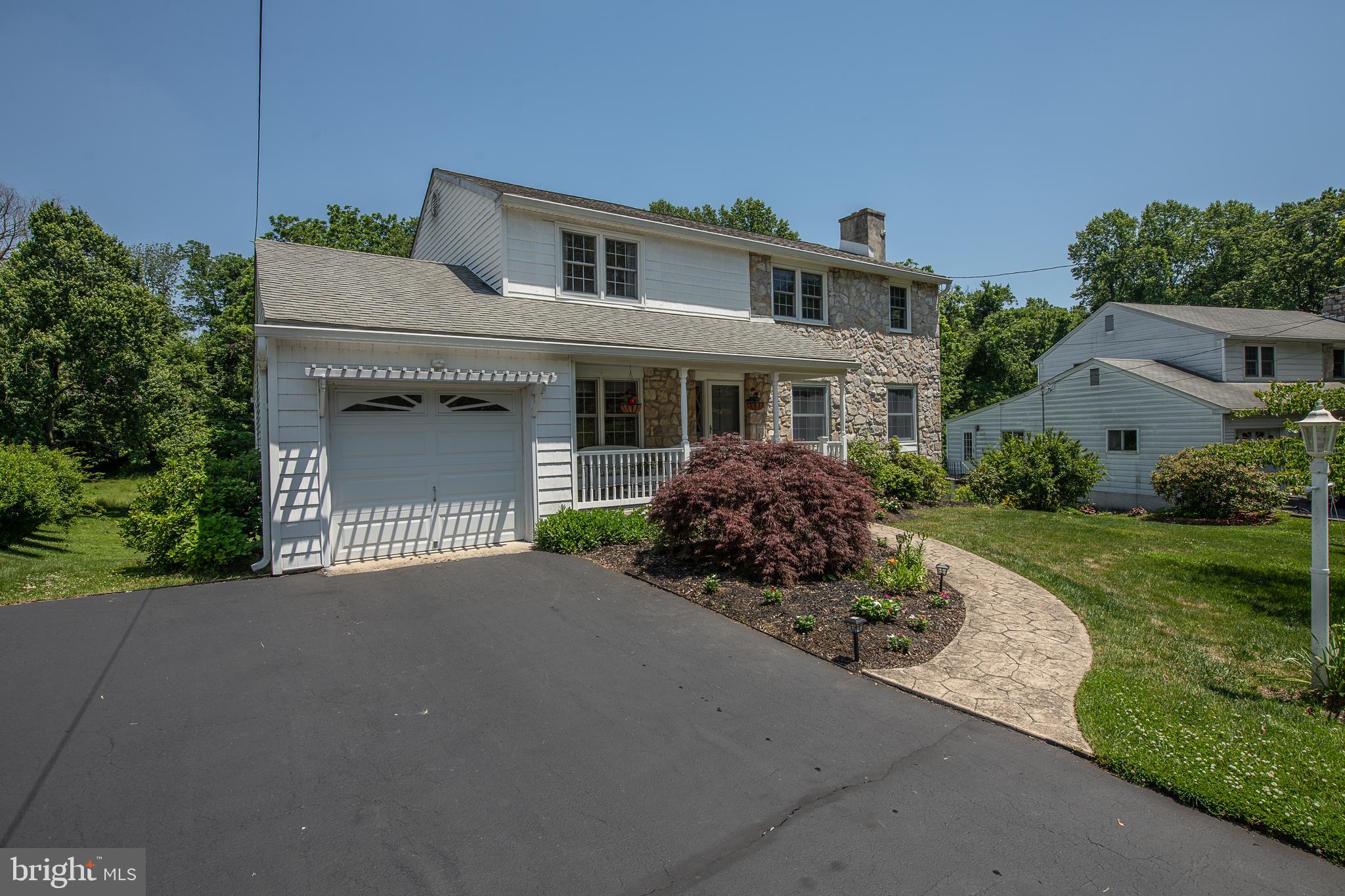 612 Barry Drive Springfield, PA 19064 - Photo 2 of 47 Gallery Image 2