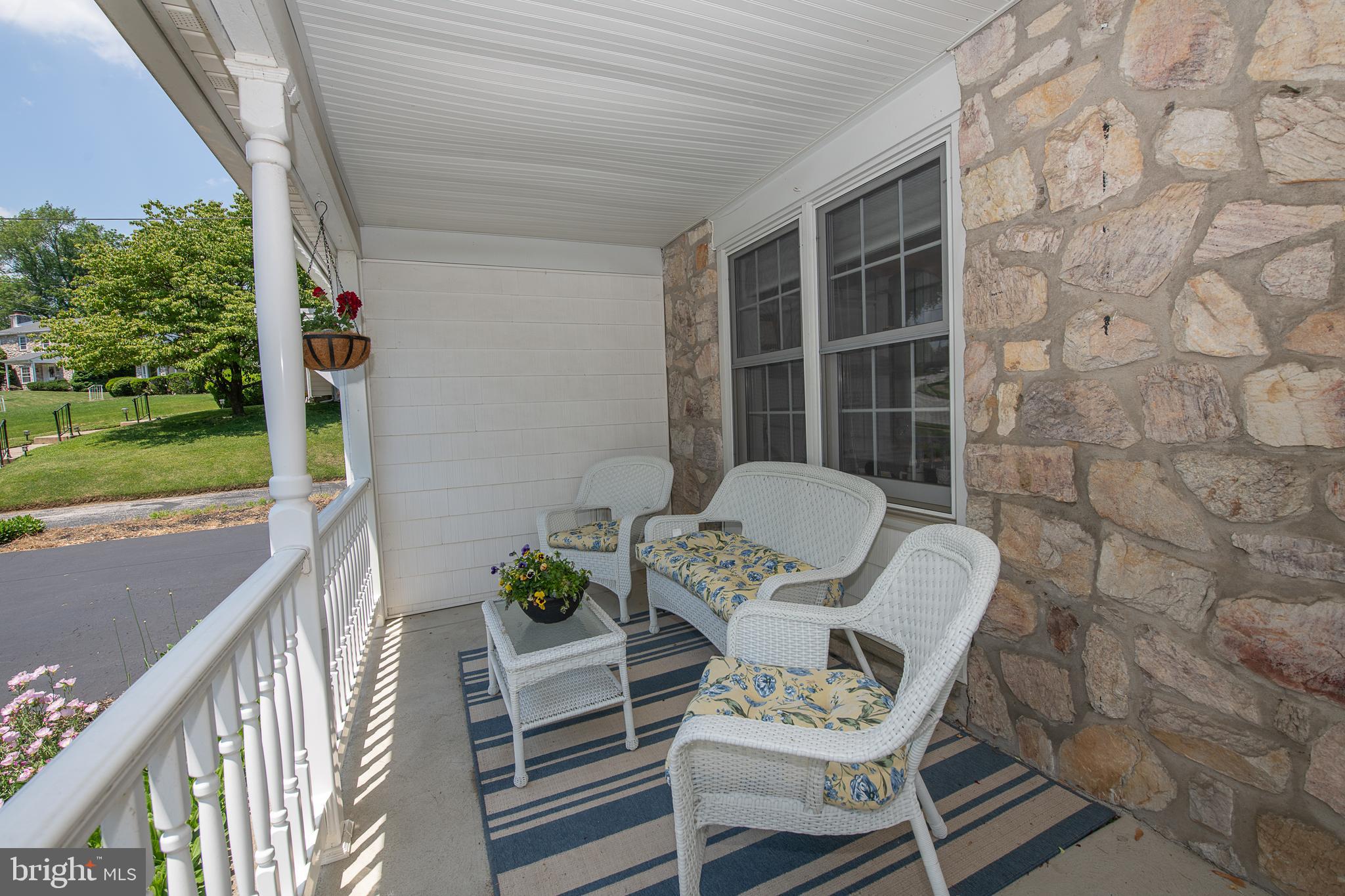612 Barry Drive Springfield, PA 19064 - Photo 5 of 47 Gallery Image 5