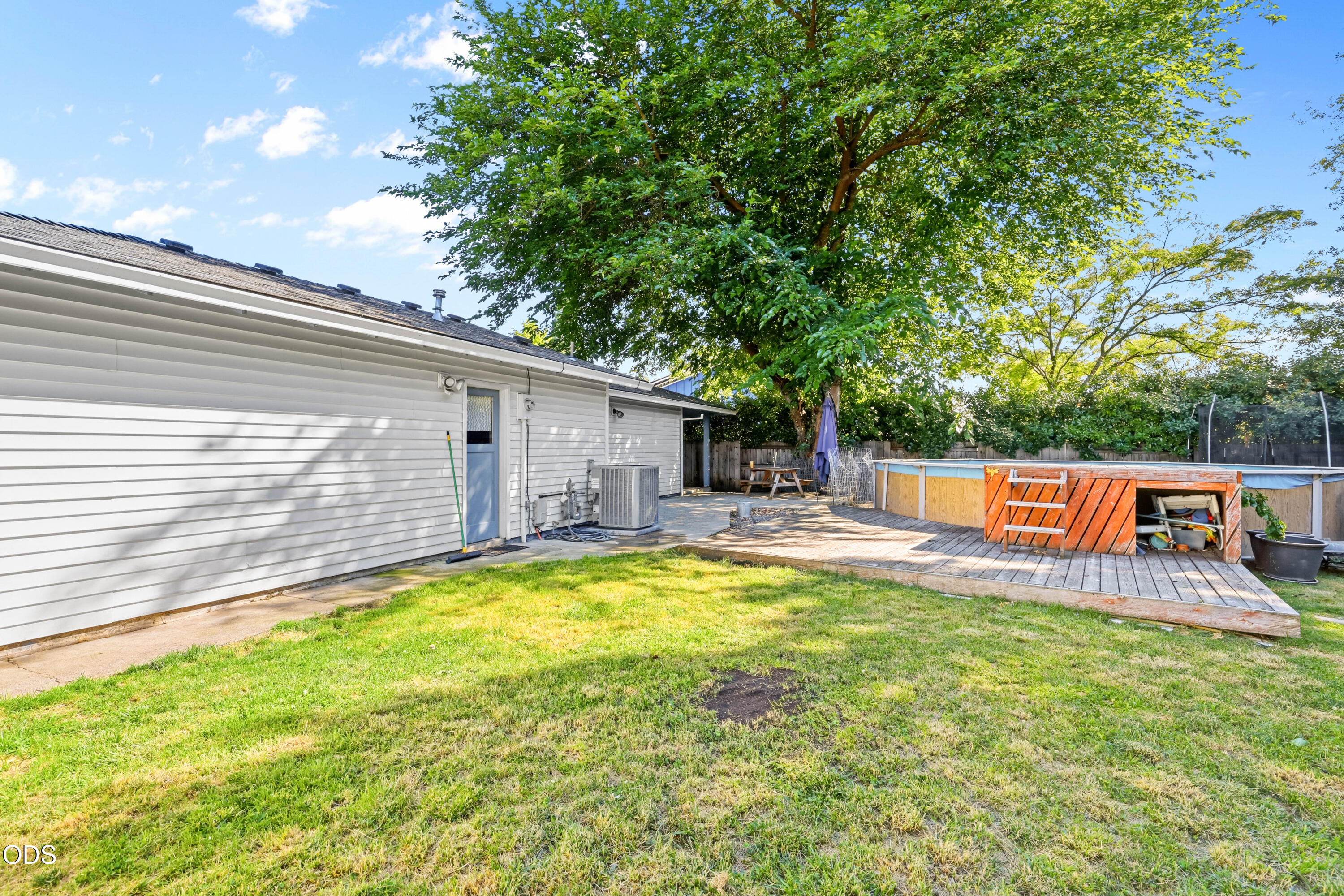 2951 Barclay Road Medford, OR 97504 - Photo 36 of 37