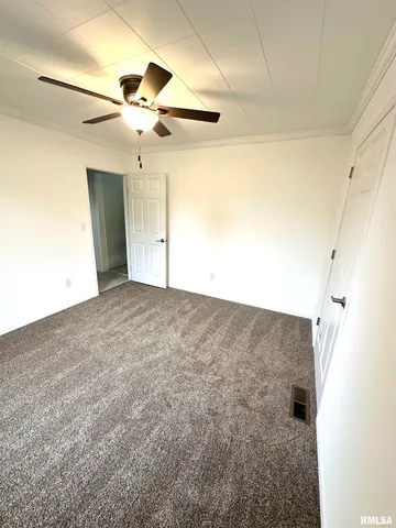 $239,500 | 1100 West Hickory Street, Canton, IL 61520