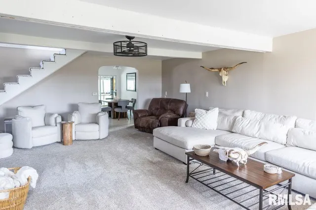 $239,500 | 1100 West Hickory Street, Canton, IL 61520