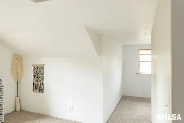 $239,500 | 1100 West Hickory Street, Canton, IL 61520