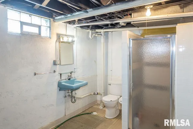 $239,500 | 1100 West Hickory Street, Canton, IL 61520