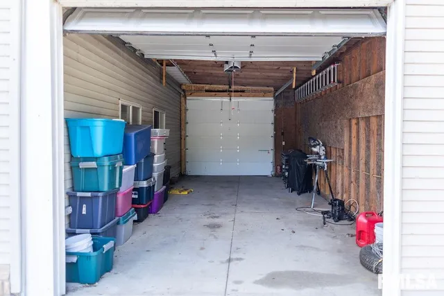 $239,500 | 1100 West Hickory Street, Canton, IL 61520