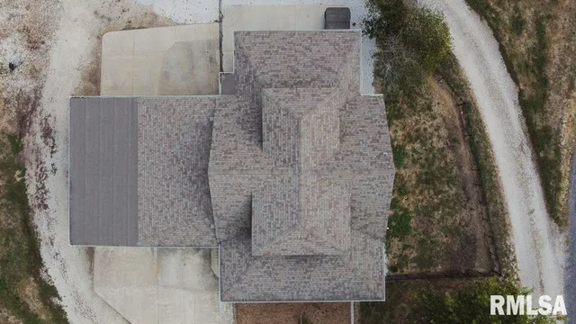 $239,500 | 1100 West Hickory Street, Canton, IL 61520