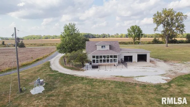 $239,500 | 1100 West Hickory Street, Canton, IL 61520