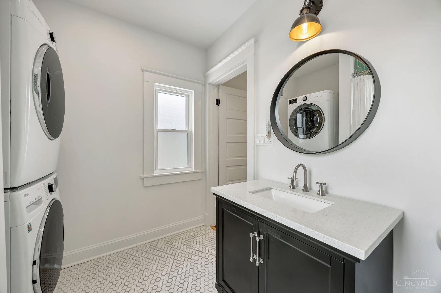 6121 Roe Street Cincinnati, OH 45227 - Photo 35 of 56 Gallery Image 35