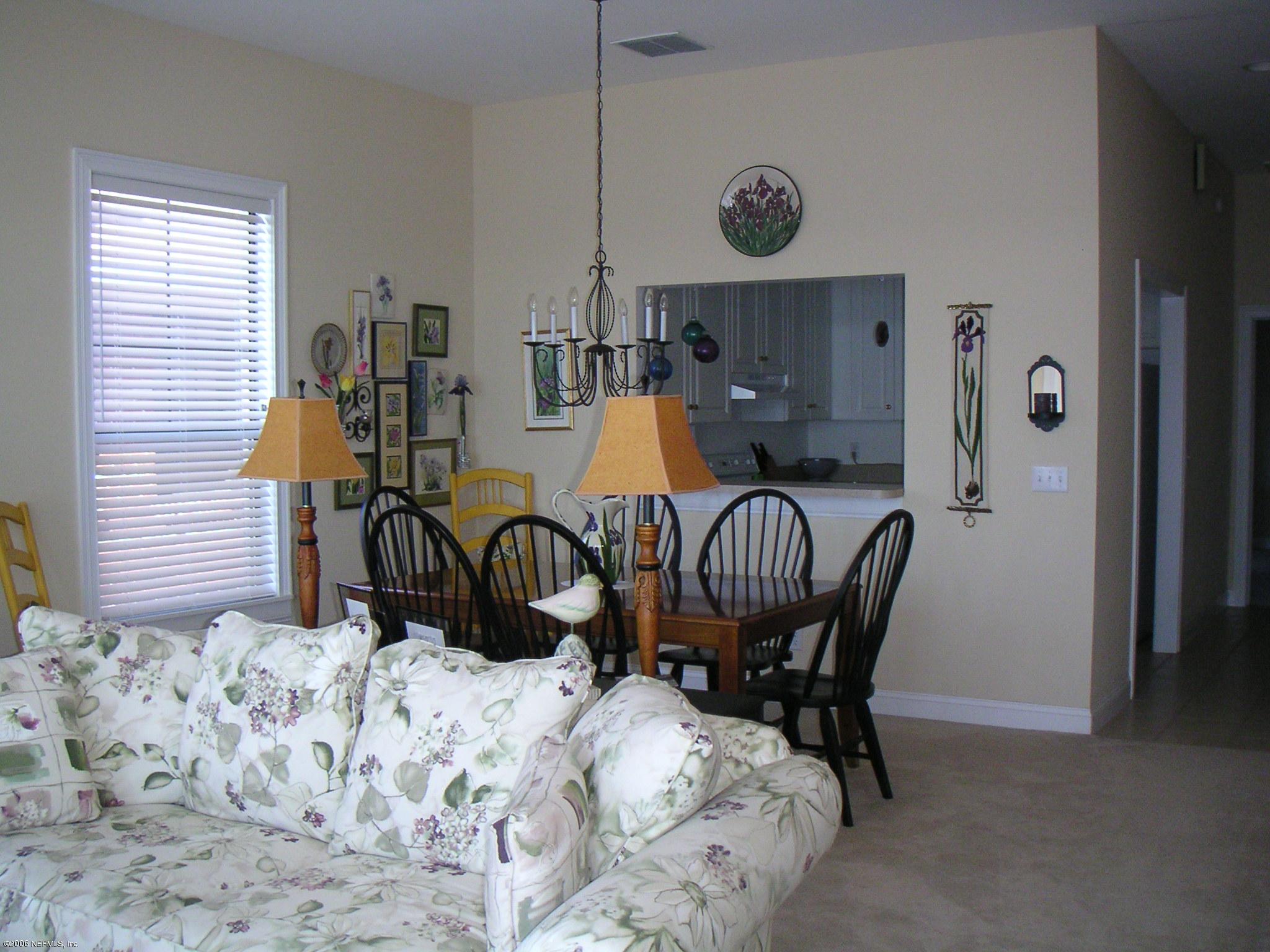 1724 River Road Jacksonville, FL 32207 - Photo 9 of 10 Dining and kitchen