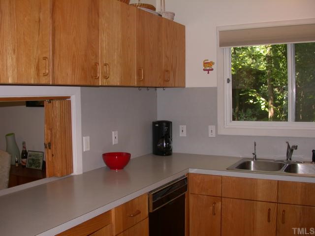 1808 Woodburn Road Durham, NC 27705 - Photo 5 of 6 Gallery Image 5