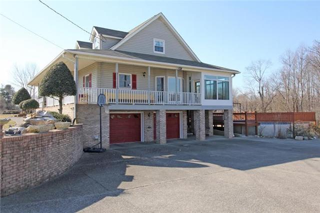 1402 Greer Road Goodlettsville, TN 37072 - Photo 2 of 13 Lots of room for the cars!!
