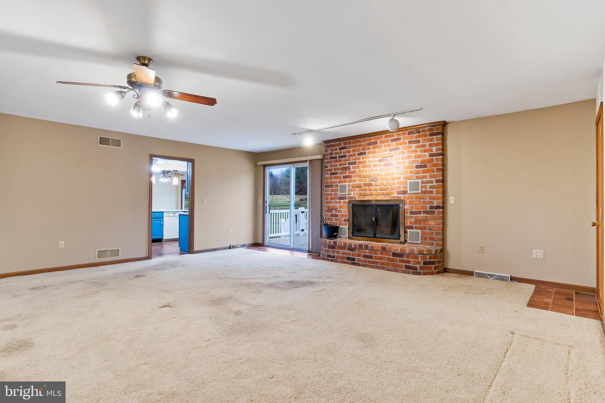 71 Hoover Road Carlisle, PA 17015 - Photo 12 of 44 Family Room