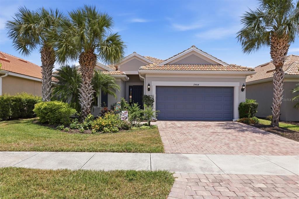 19454 Rizzuto Street Venice, FL 34293 - Photo 2 of 62