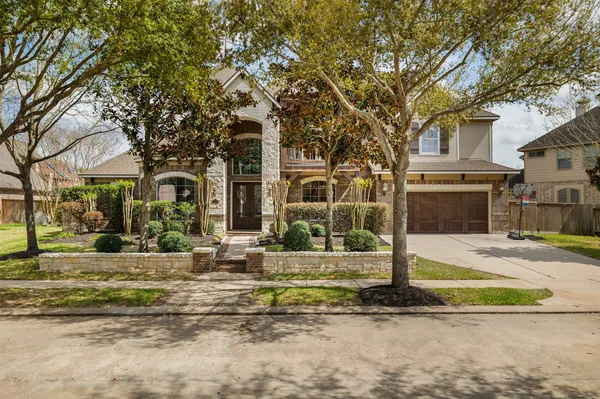 $985,000 | 12118 West Allen Shore Drive, Cypress, TX 77433