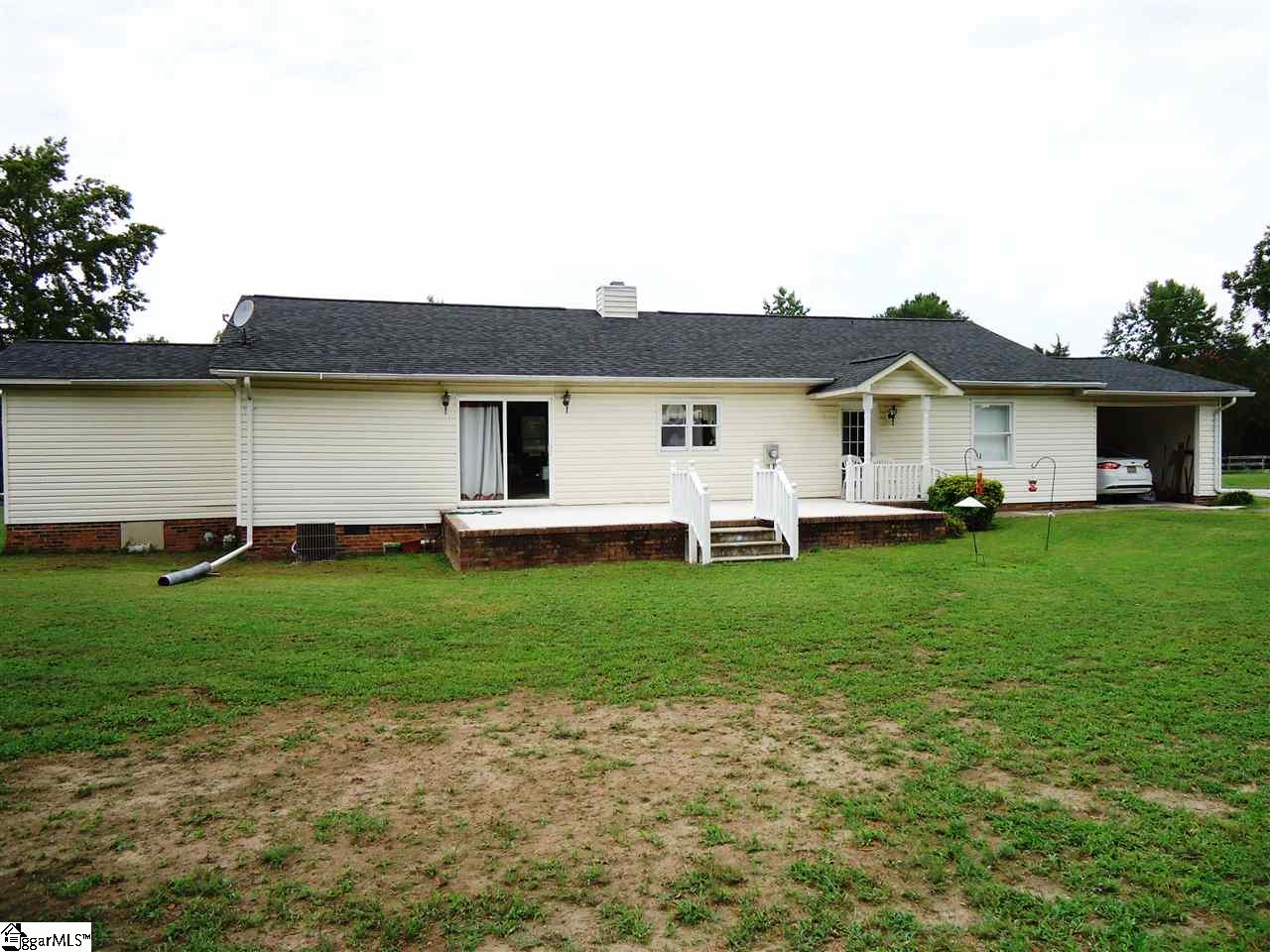 452 Metric Road Laurens, SC 29360 - Photo 2 of 15 Gallery Image 2