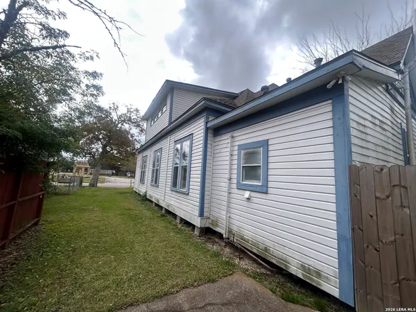 $89,900 | 1004 Cherry, Orange, TX 77630