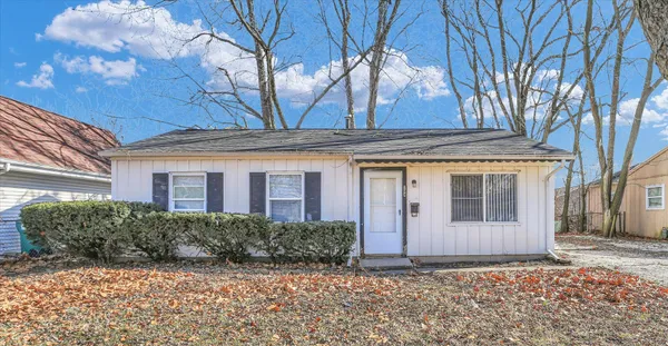 $140,000 | 704 Scottswood Drive, Urbana, IL 61802