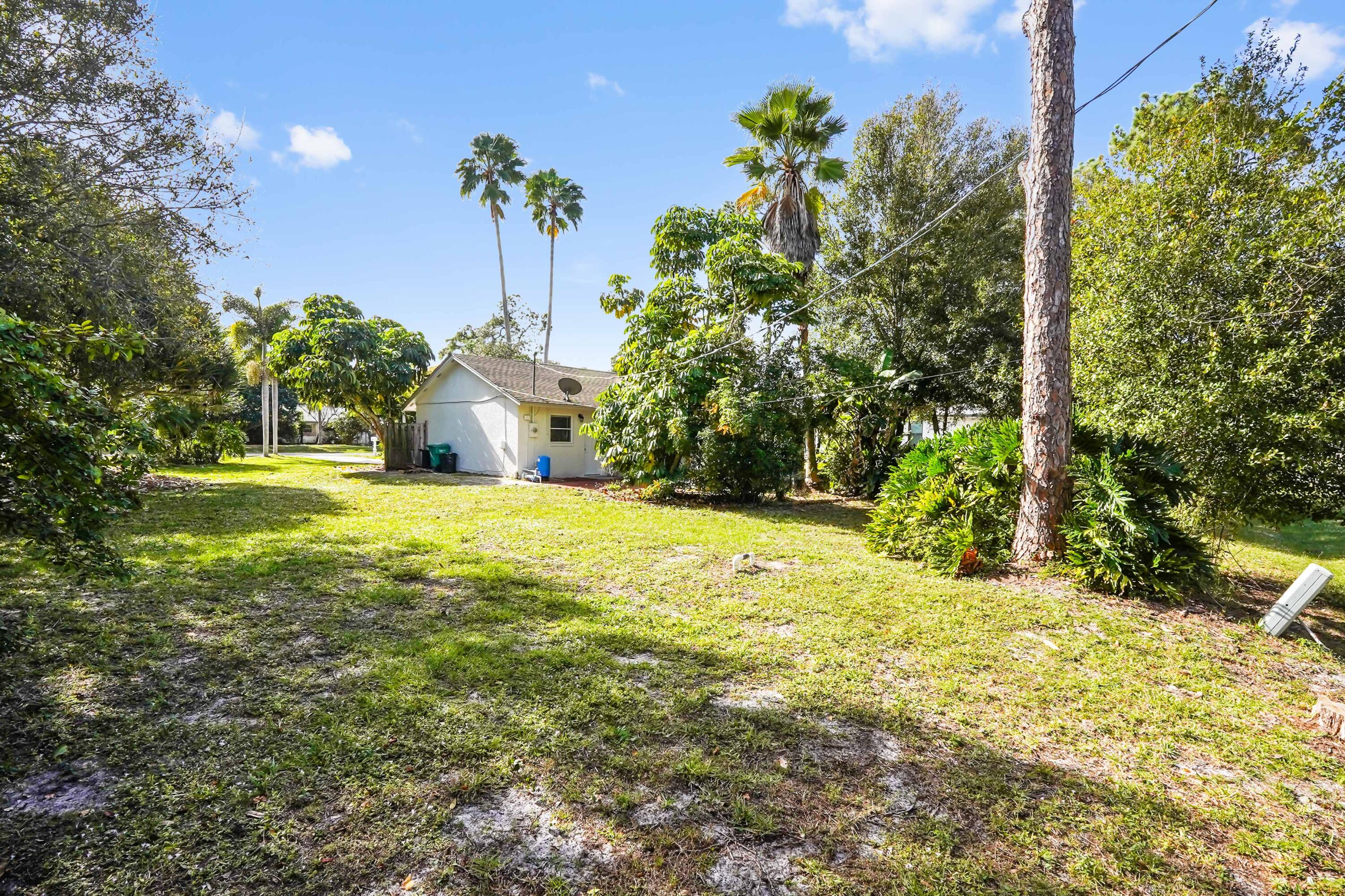 6802 Ocala Avenue Fort Pierce, FL 34951 - Photo 29 of 34 29 Rear 01