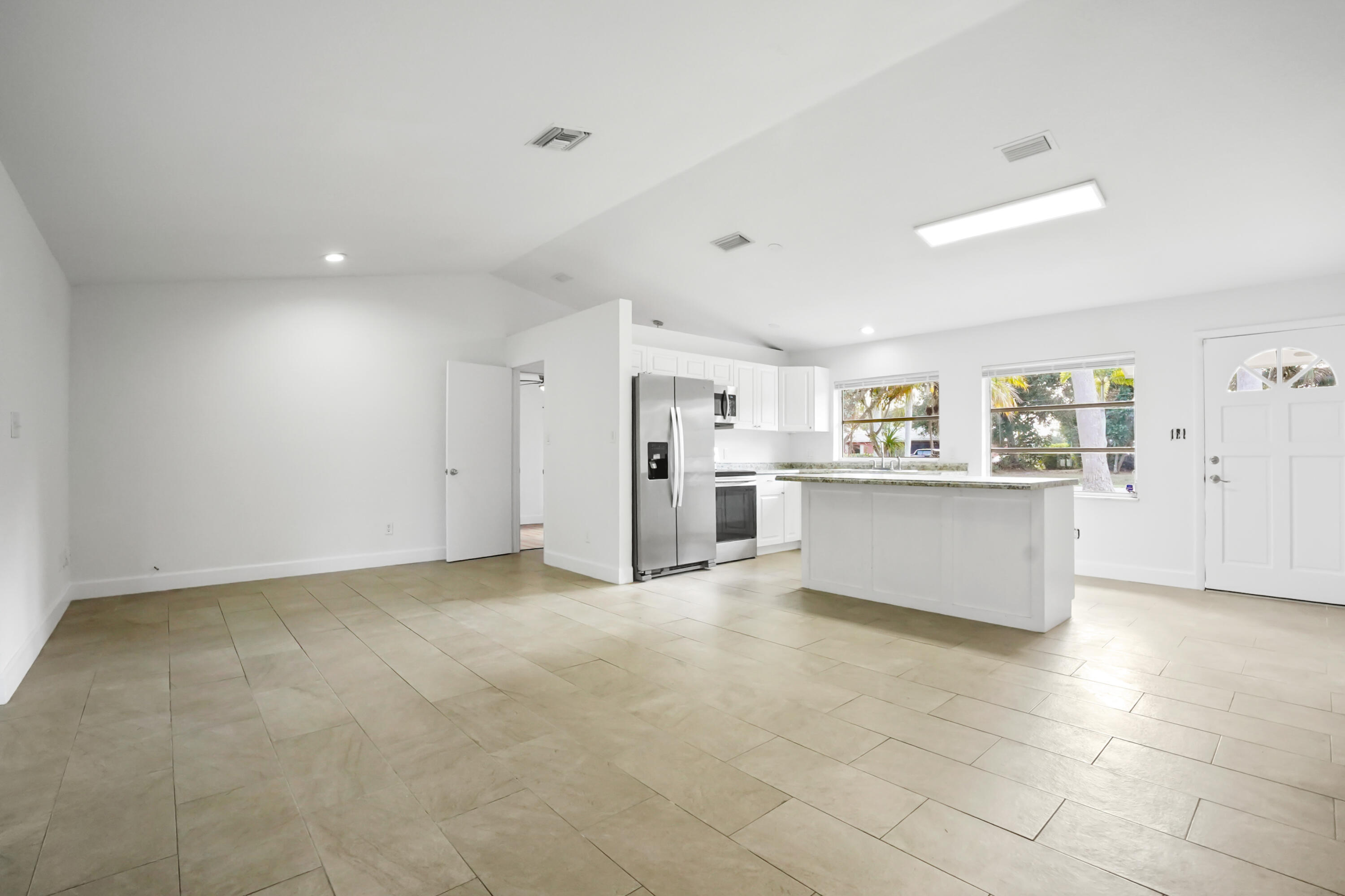 6802 Ocala Avenue Fort Pierce, FL 34951 - Photo 5 of 34 09 living room 01