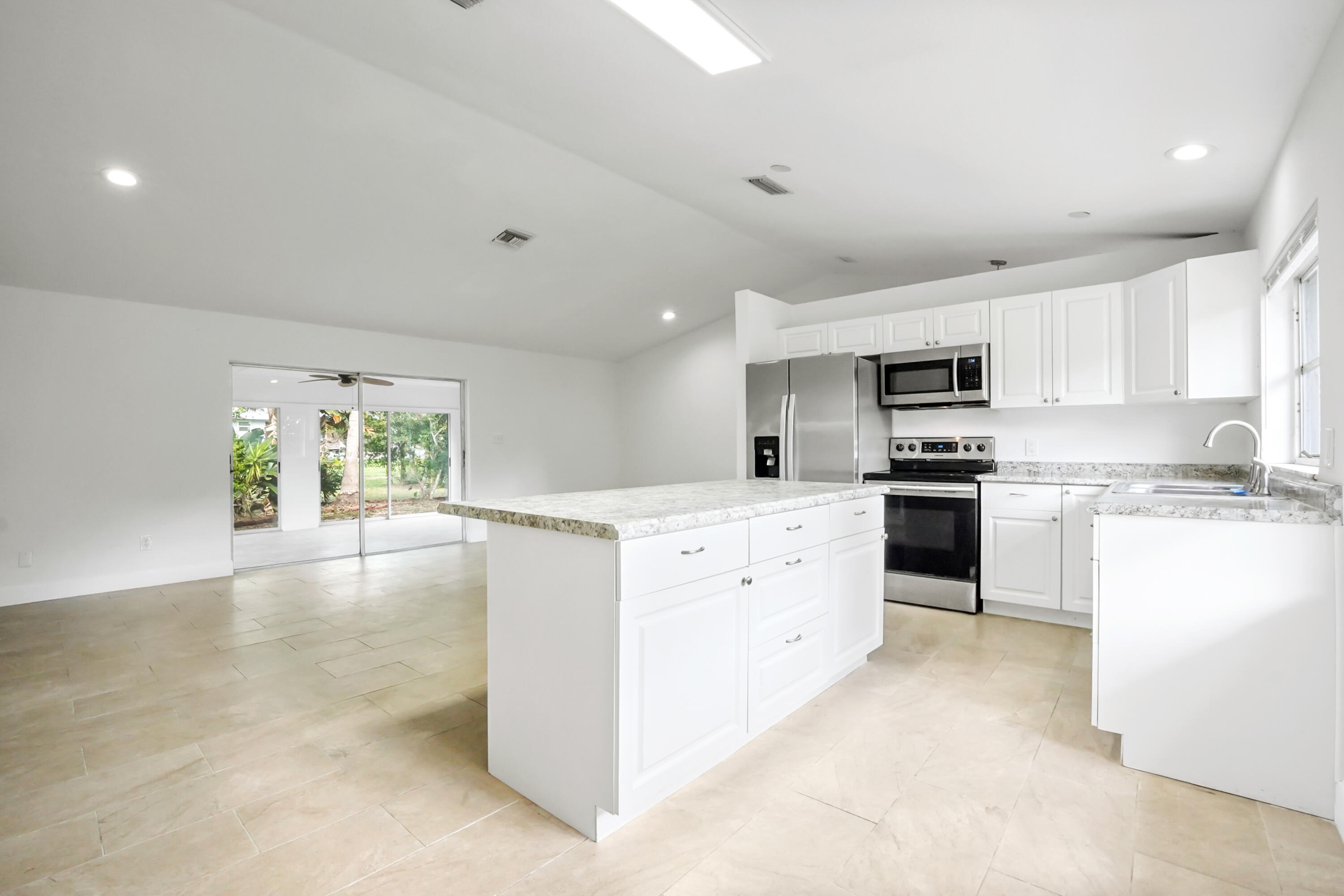 6802 Ocala Avenue Fort Pierce, FL 34951 - Photo 6 of 34 05 kitchen 01