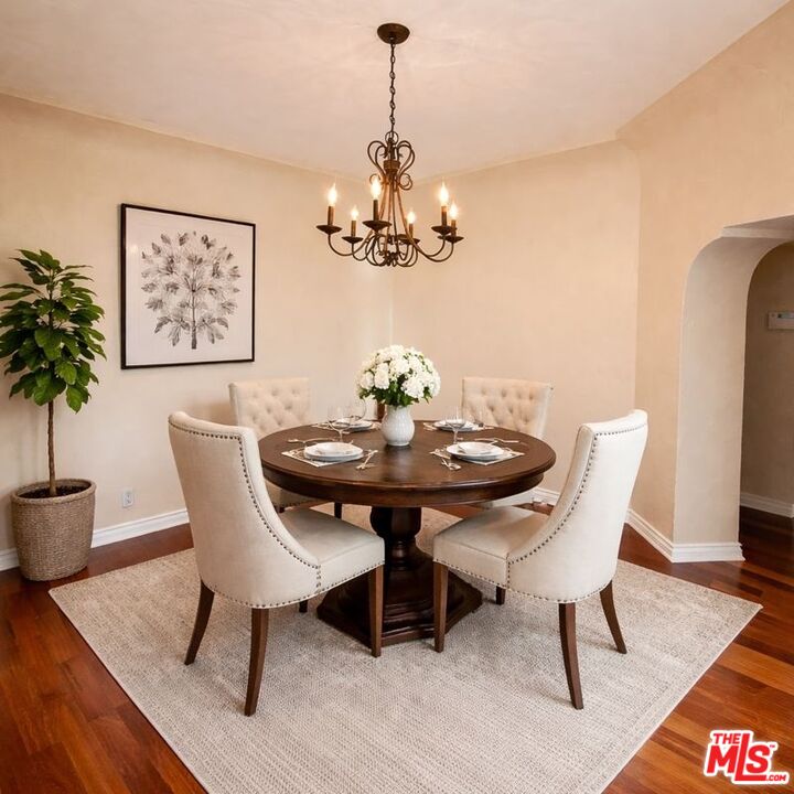 1227 Ridgeley Drive, Unit UPPER) Los Angeles, CA 90019 - Photo 10 of 54