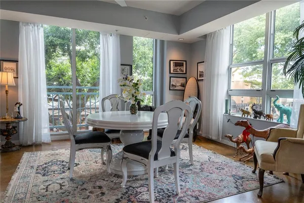 $2,950 | 1350 Main Street, Unit 200, Sarasota, FL 34236