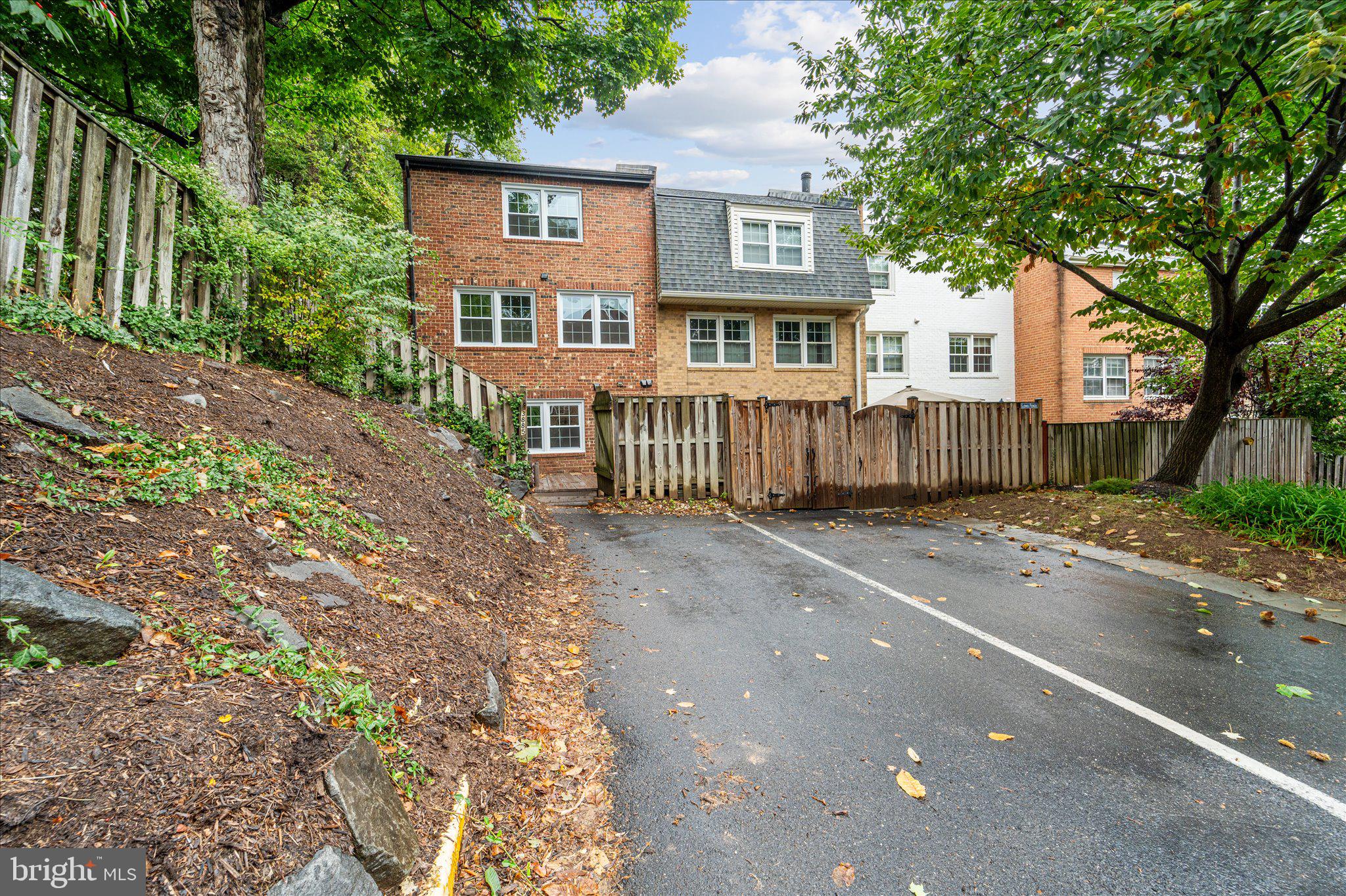 3885 Chain Bridge Road Fairfax, VA 22030 - Photo 42 of 50