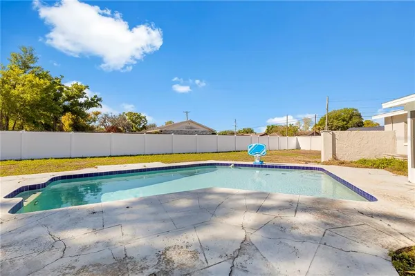 $400,000 | 601 Dewolf Road, Brandon, FL 33511