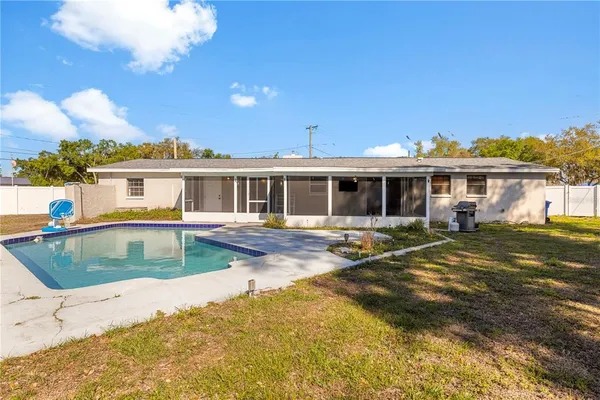 $400,000 | 601 Dewolf Road, Brandon, FL 33511