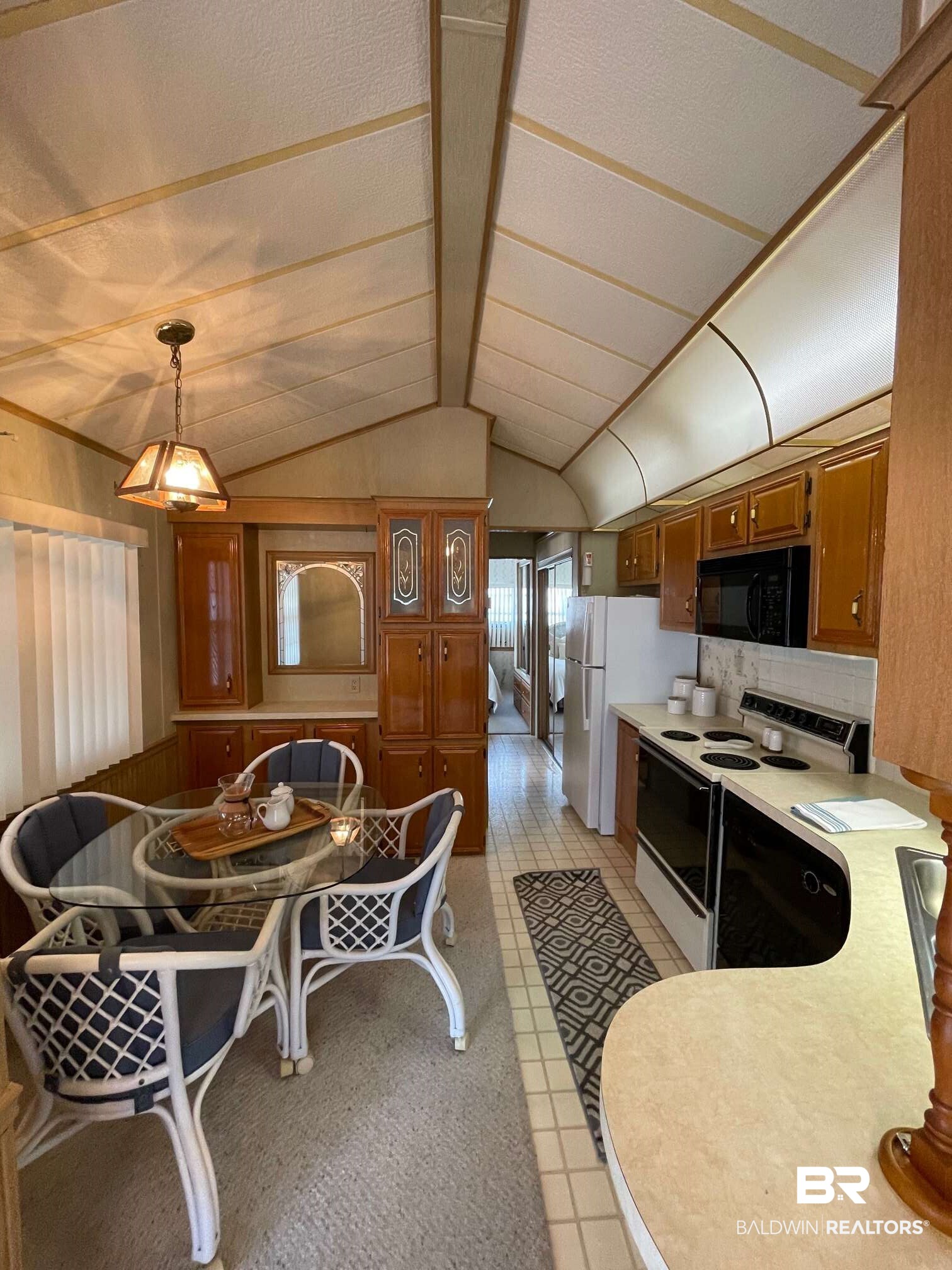 233 Defuniak Loop Lillian, AL 36549 - Photo 4 of 17