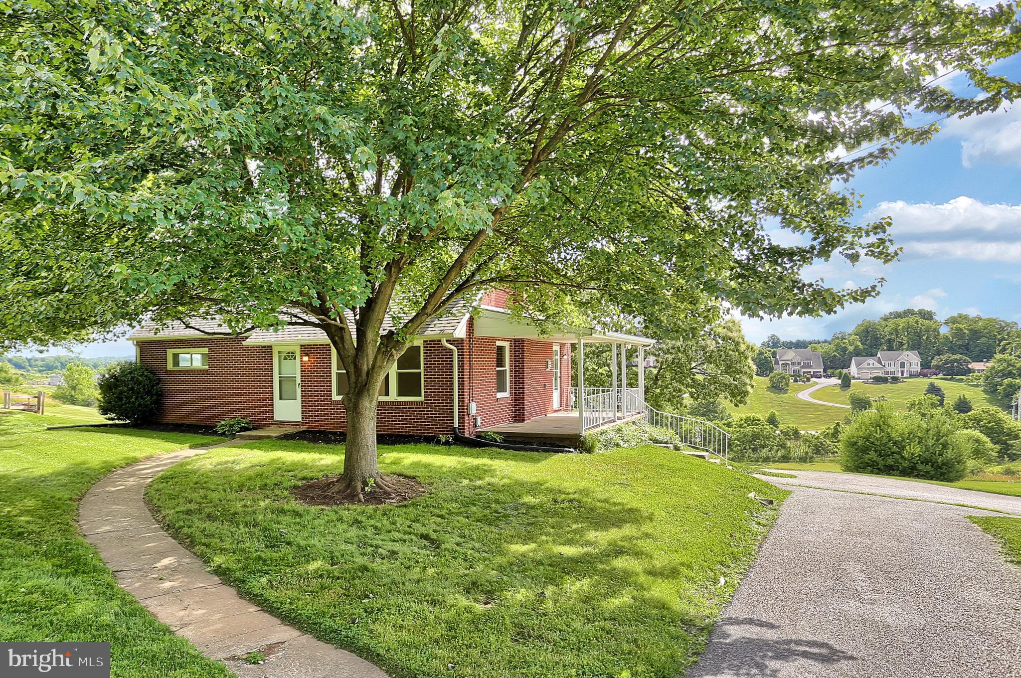 2465 Springwood Road York, PA 17402 - Photo 2 of 25 Gallery Image 2