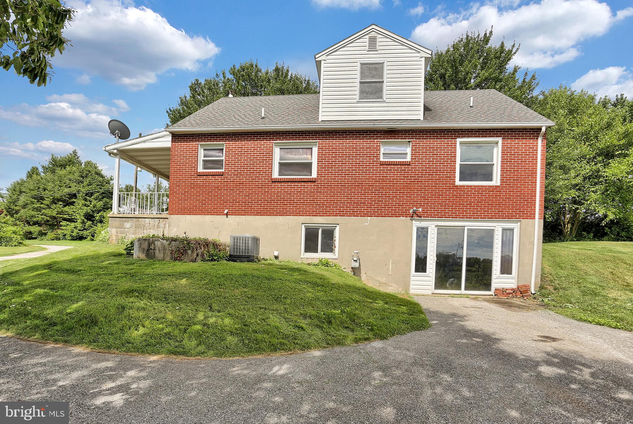 2465 Springwood Road York, PA 17402 - Photo 22 of 25 Gallery Image 22