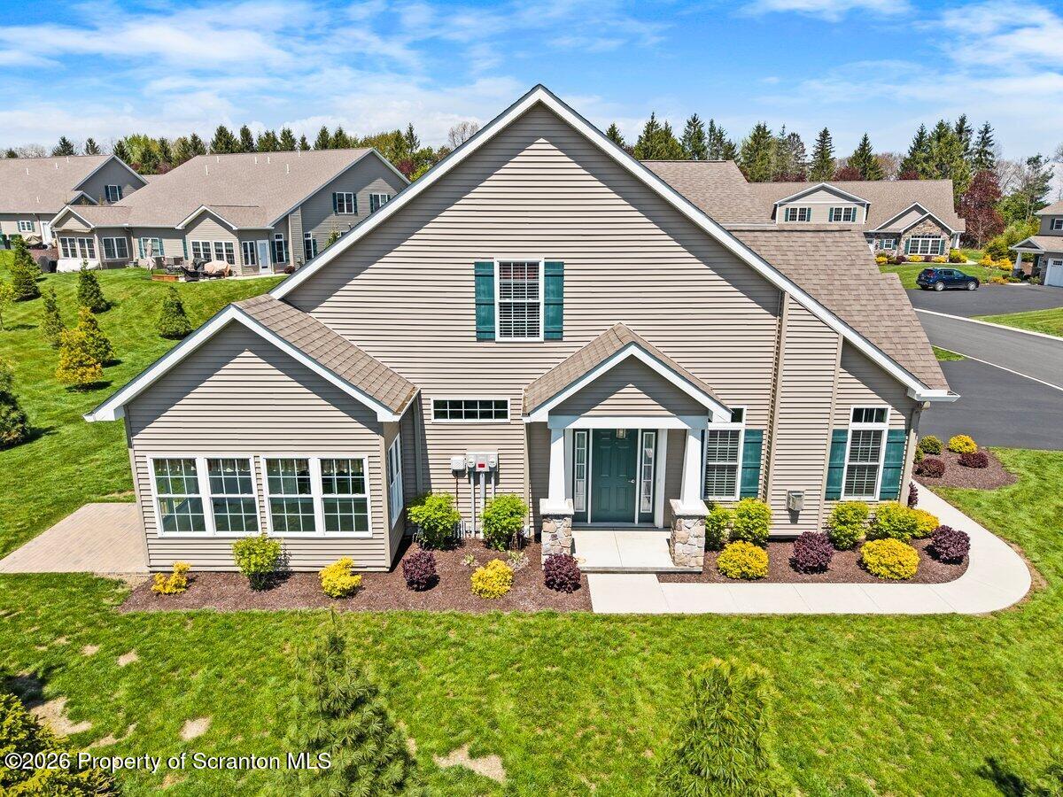 15 Avalon Road Clarks Summit, PA 18411 - Photo 1 of 45 WELCOME HOME!