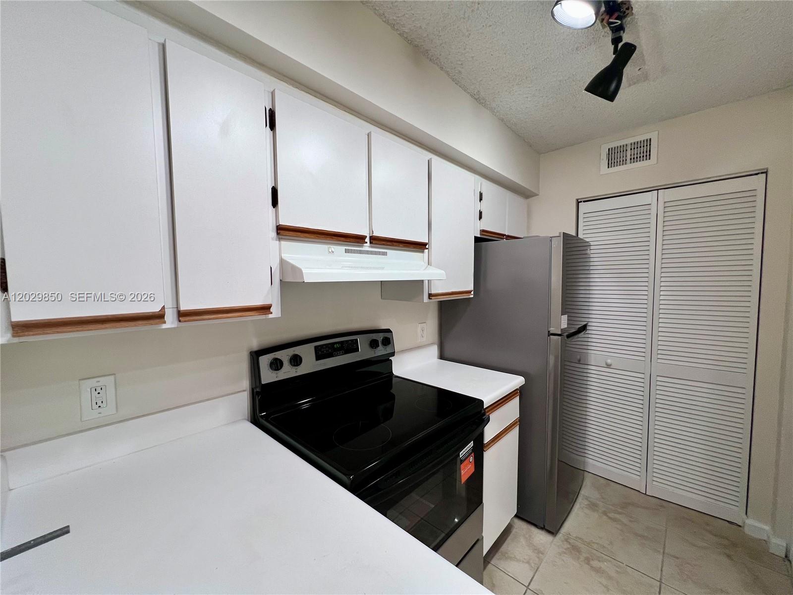 640 South Park Road, Unit 144 Hollywood, FL 33021 - Photo 5 of 20 Gallery Image 5