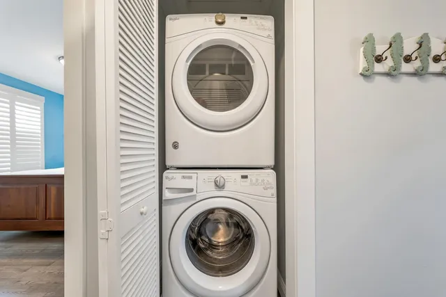 $899,900 | 190 Island Path, Hampton, NH 03842