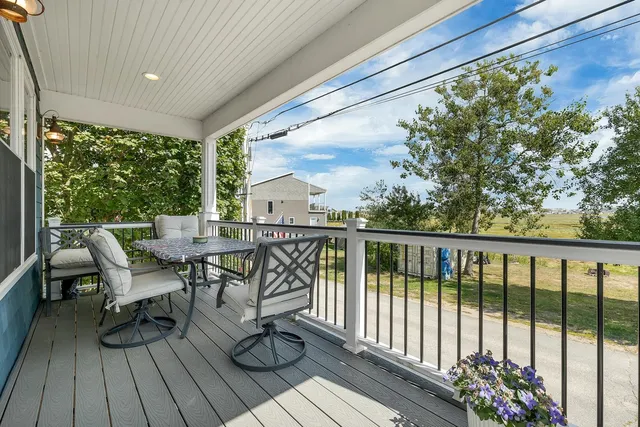 $899,900 | 190 Island Path, Hampton, NH 03842