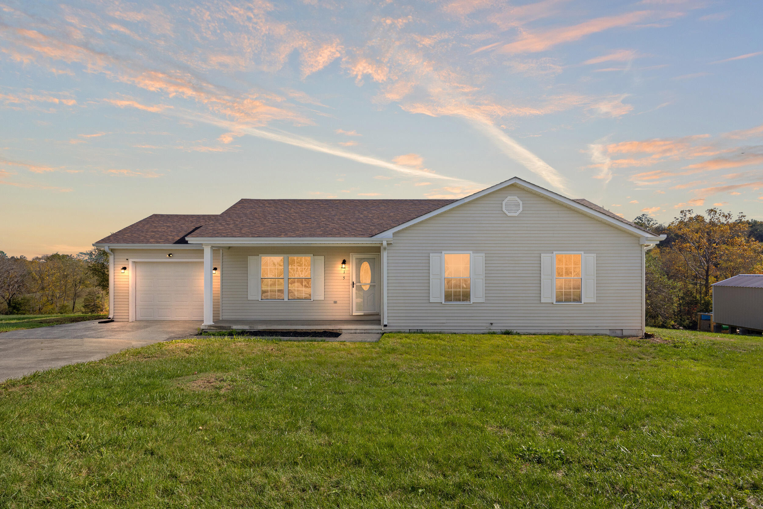 115 Summer Ridge Road Mount Sterling, KY 40353 - Photo 1 of 33 1_img_7802-twilight