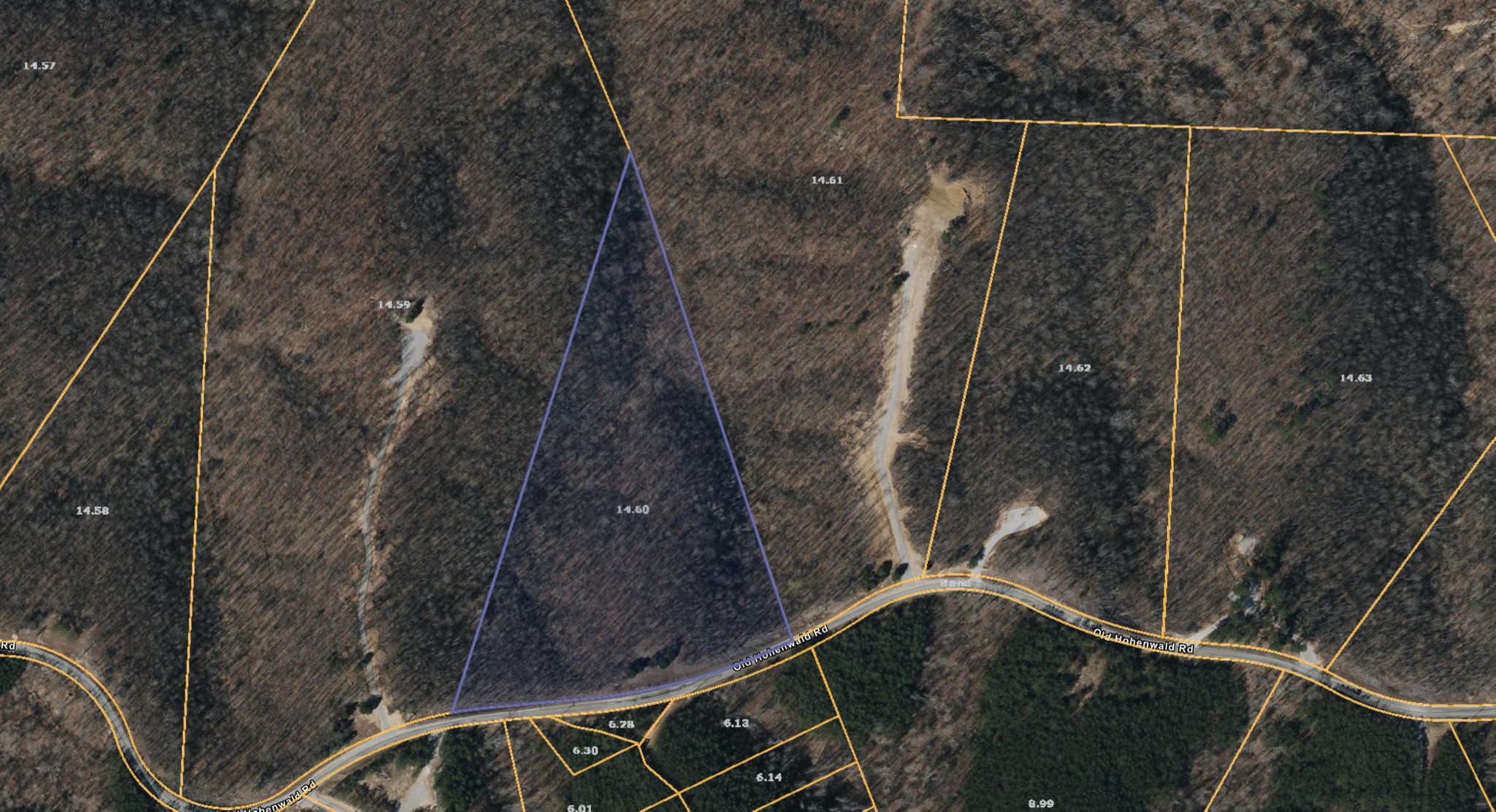 4439 Old Hohenwald Road Linden, TN 37096 - Photo 10 of 18 a close view of water heater