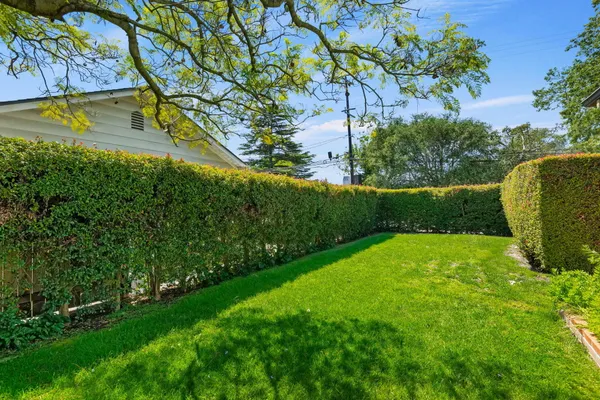 $1,595,000 | 242 East Alamar Avenue, Santa Barbara, CA 93105