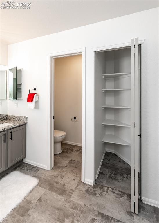 508 Fox Run Circle Colorado Springs, CO 80921 - Photo 38 of 50 a bathroom with a sink and a toilet