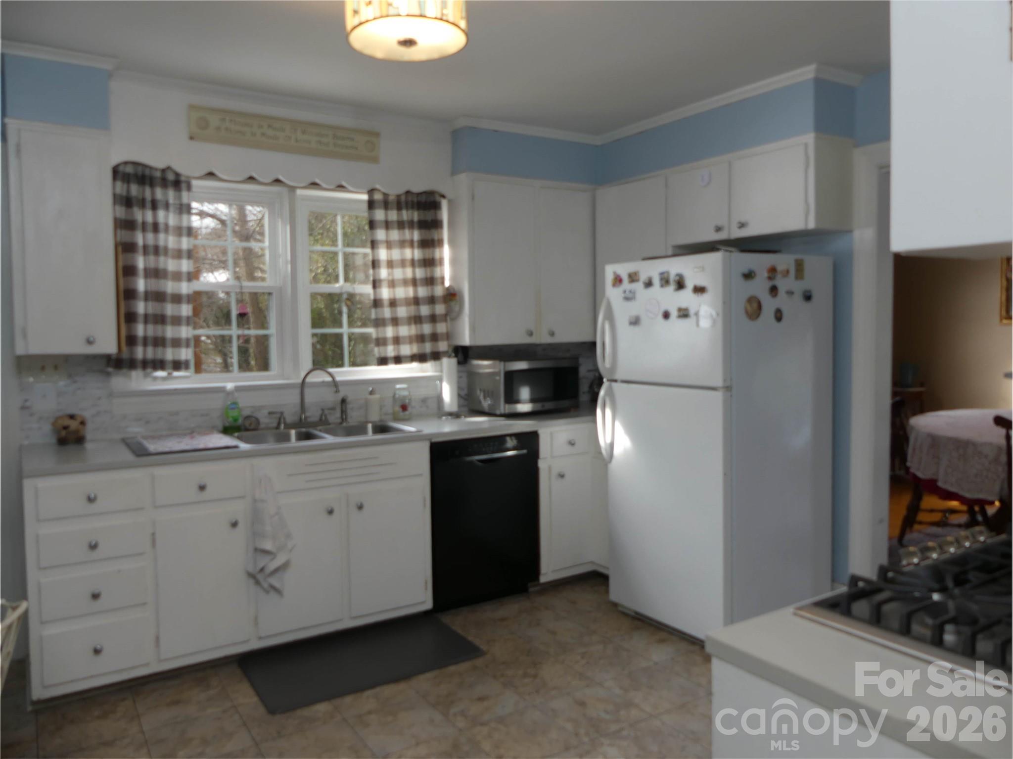 40 Forest Avenue Granite Falls, NC 28630 - Photo 15 of 31