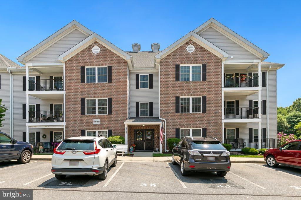 6510 Ridenour Way East, Unit 2D Sykesville, MD 21784 - Photo 3 of 35