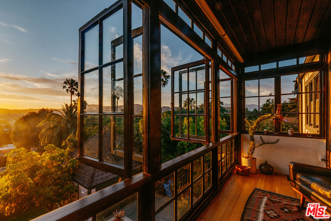 1341 Edgecliffe Drive Los Angeles, CA 90026 - Photo 4 of 51