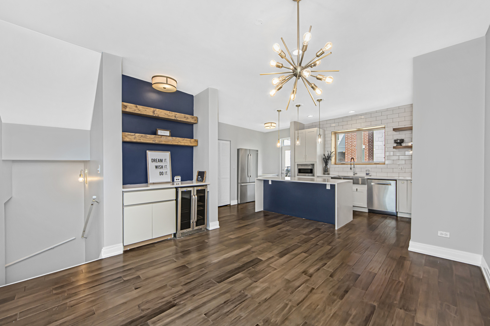 406 East 46th Street, Unit B4 Chicago, IL 60653 - Photo 11 of 41