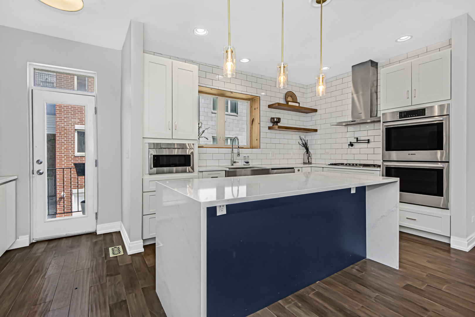 406 East 46th Street, Unit B4 Chicago, IL 60653 - Photo 12 of 41