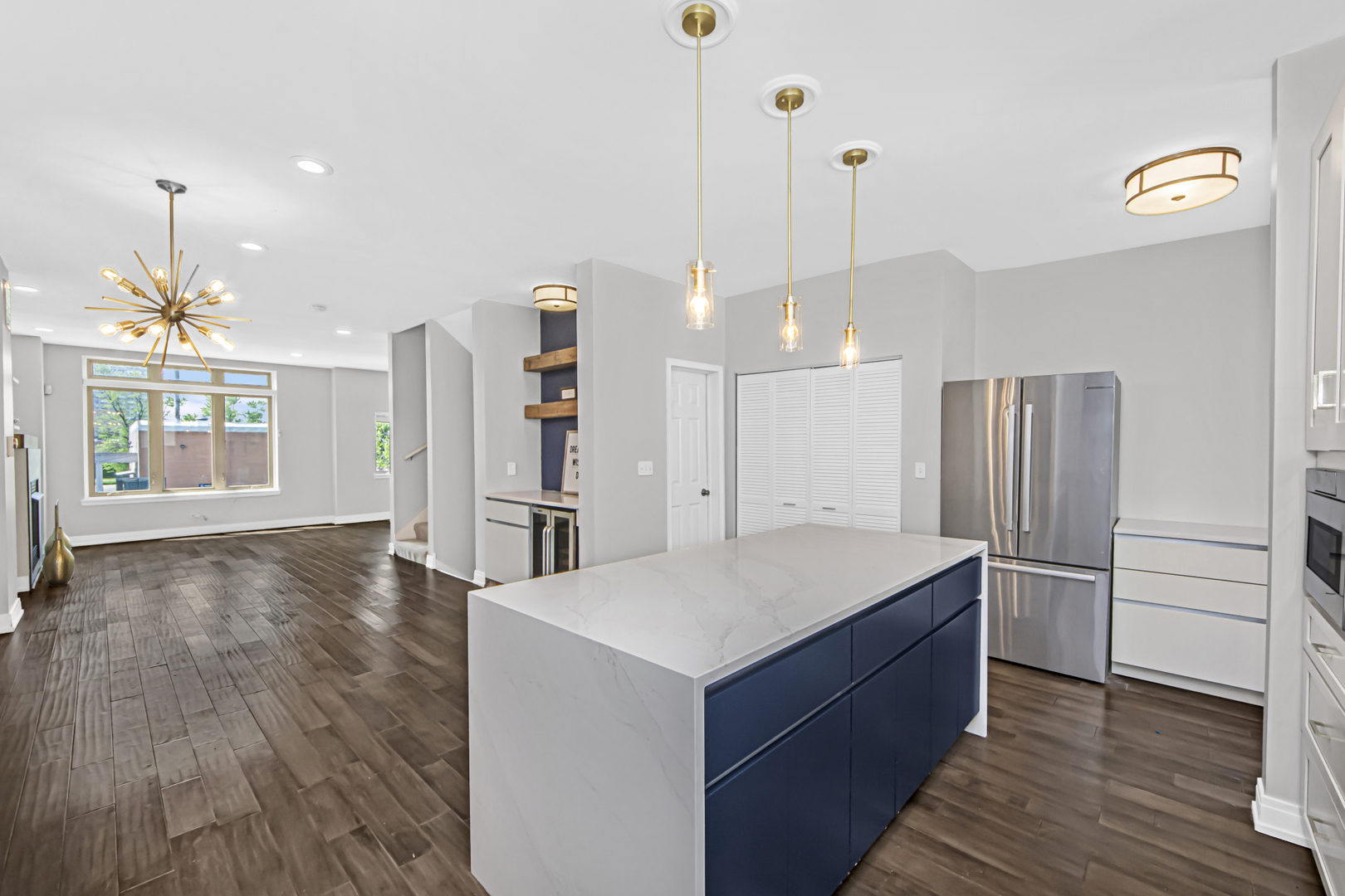 406 East 46th Street, Unit B4 Chicago, IL 60653 - Photo 14 of 41