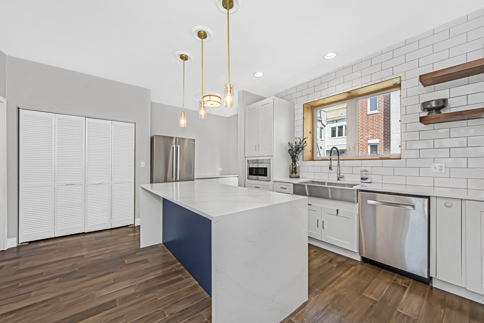 406 East 46th Street, Unit B4 Chicago, IL 60653 - Photo 16 of 41