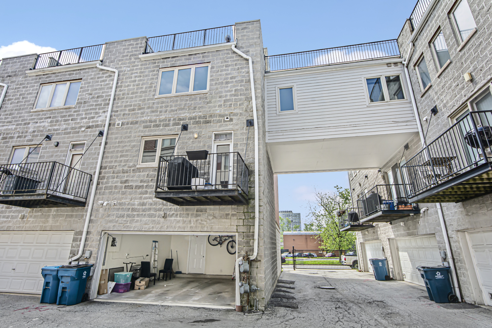 406 East 46th Street, Unit B4 Chicago, IL 60653 - Photo 2 of 41