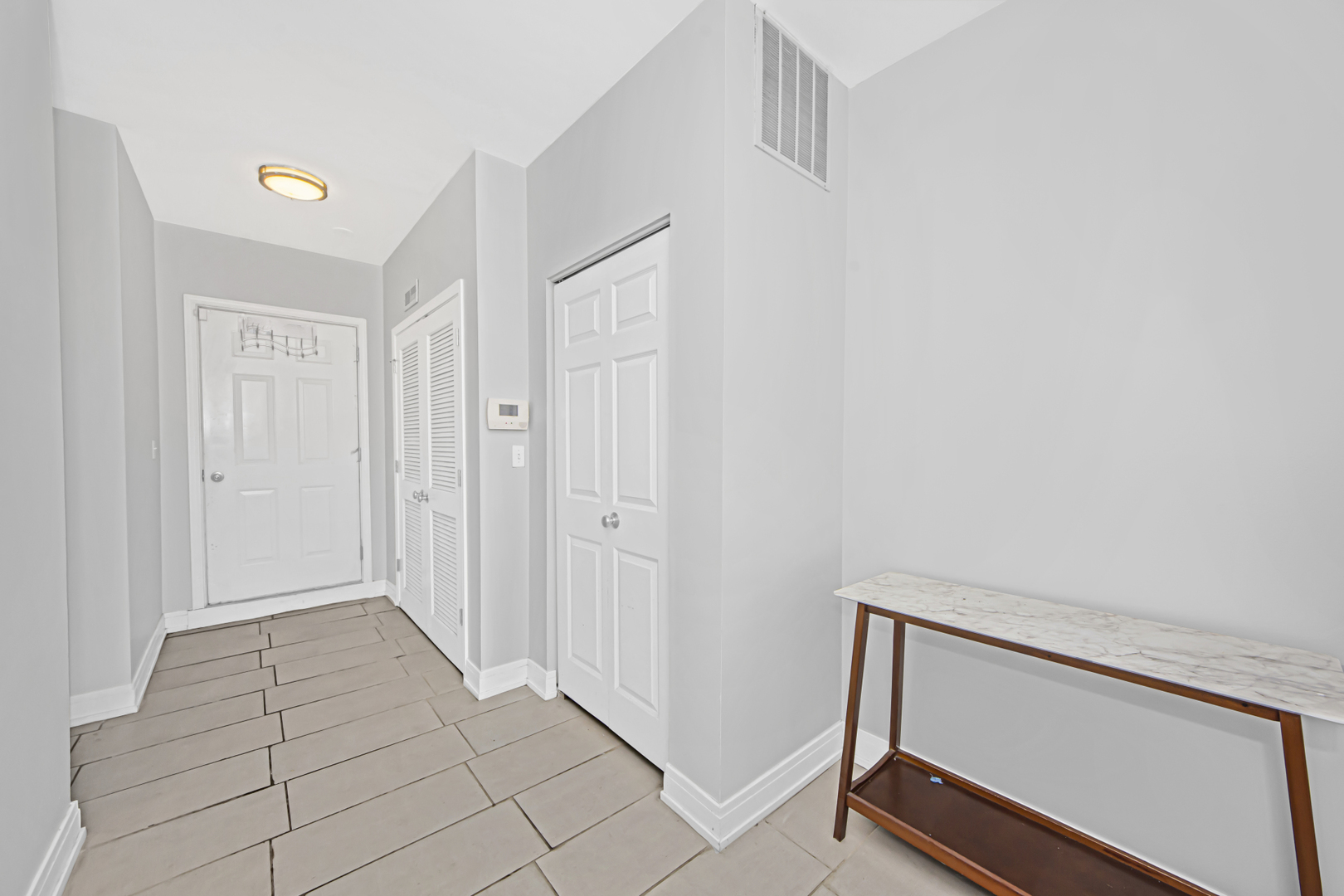406 East 46th Street, Unit B4 Chicago, IL 60653 - Photo 3 of 41