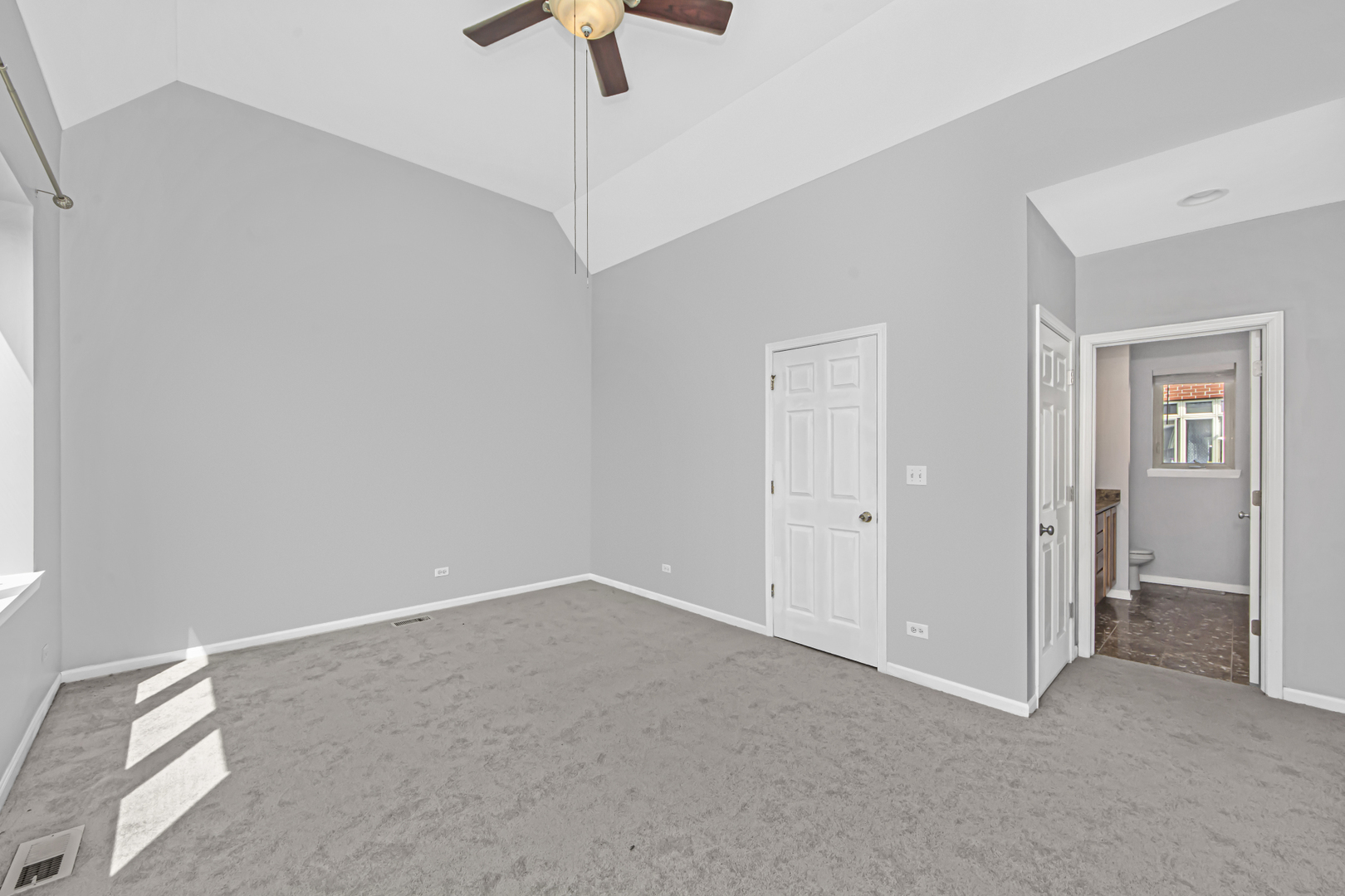 406 East 46th Street, Unit B4 Chicago, IL 60653 - Photo 32 of 41